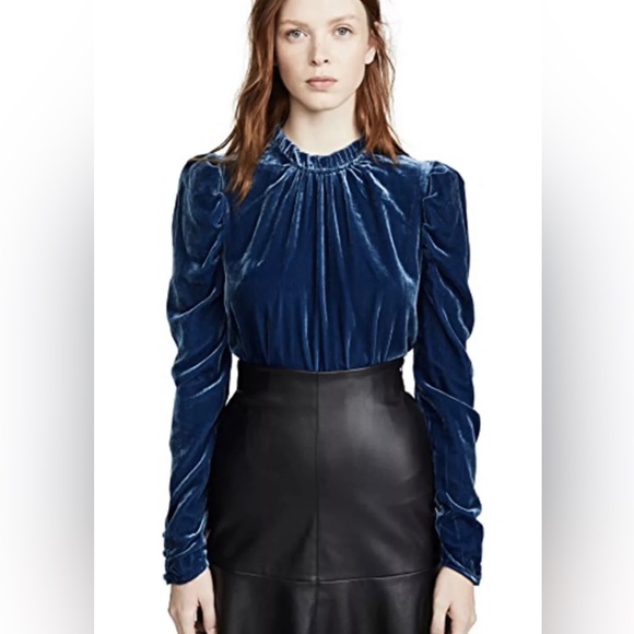 WAYF Erika Puff Sleeve Top NWT - Picture 1 of 8
